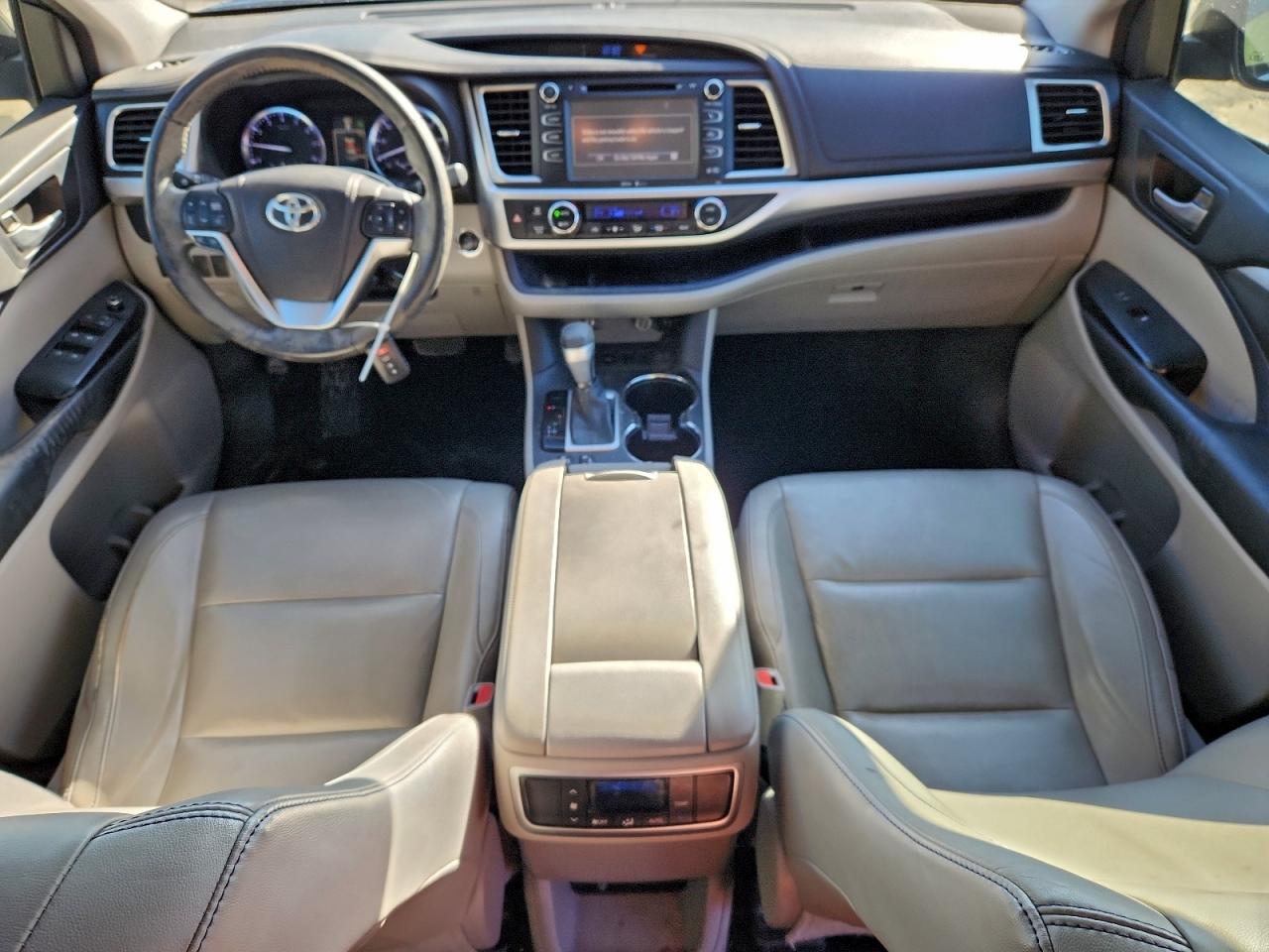 Toyota Highlander Xle Image 4