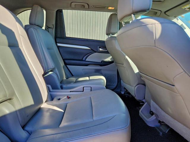 Toyota Highlander Xle Image 9