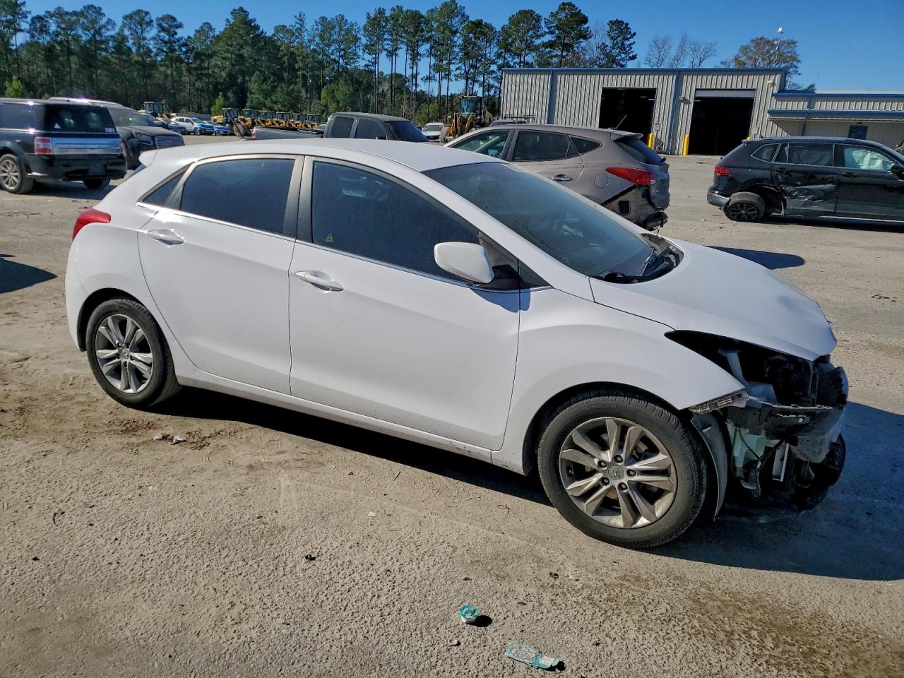 Hyundai ELANTRA Image 5