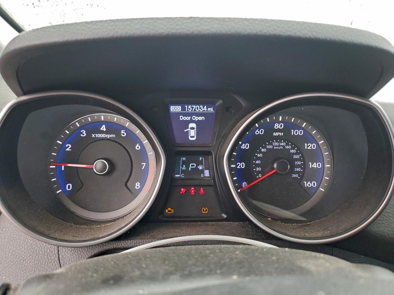 Hyundai ELANTRA Image 11