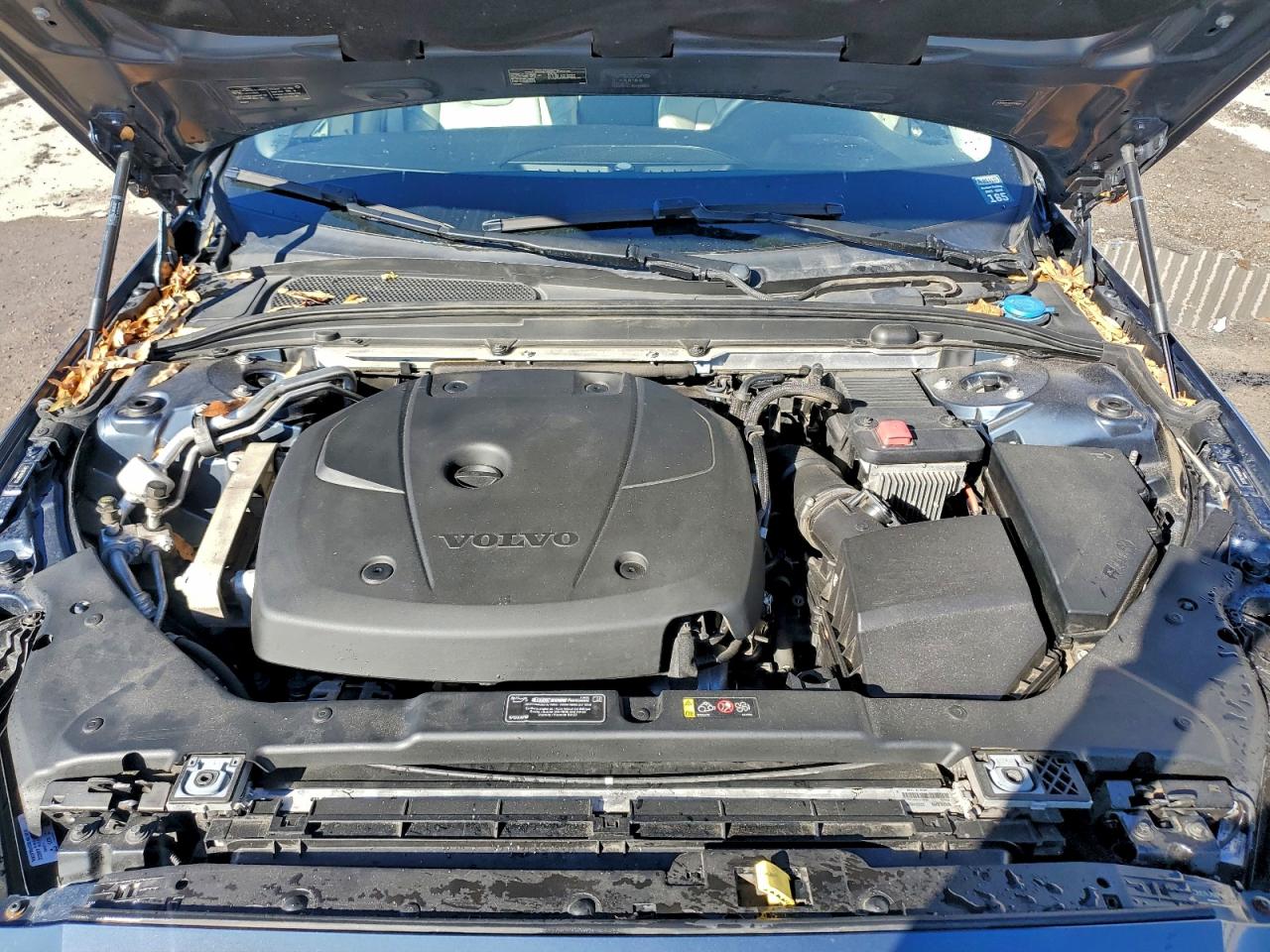 Volvo S60 T5 Momentum Image 11