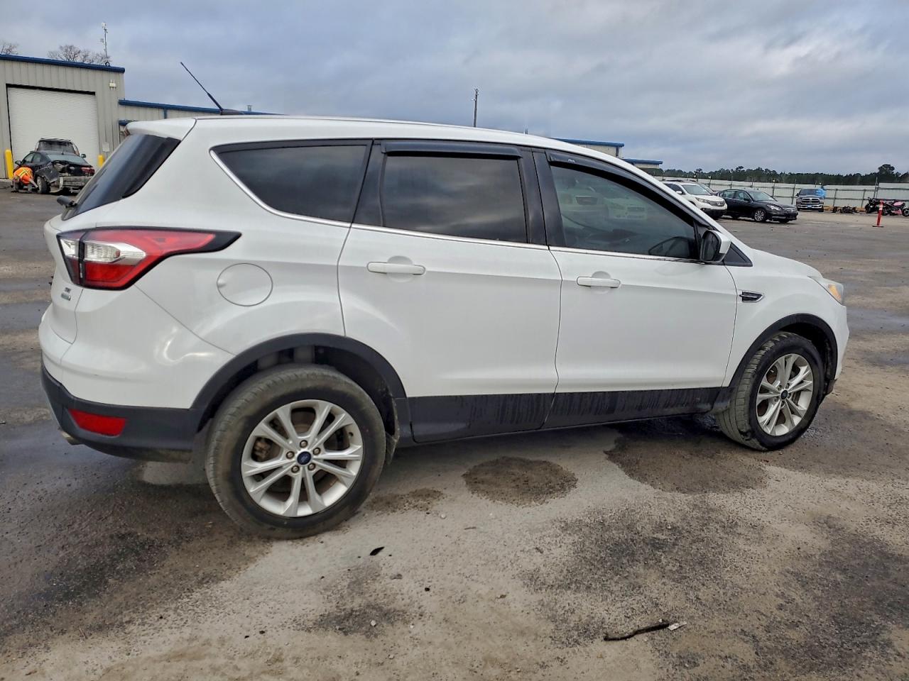 Ford Escape Se Image 2