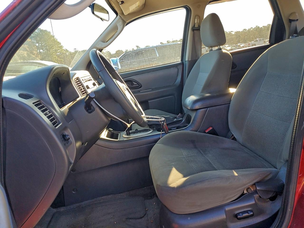 Ford Escape Xlt Image 5