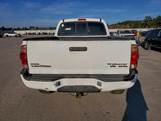 Toyota Tacoma Double Cab Prerunner Long Bed Image 2