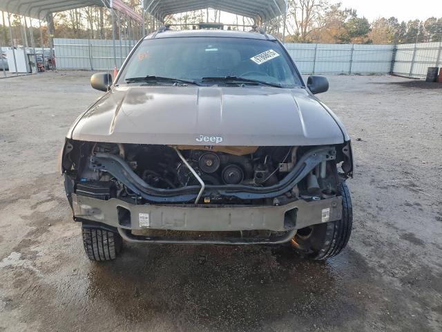 Jeep Grand Cherokee Laredo Image 9