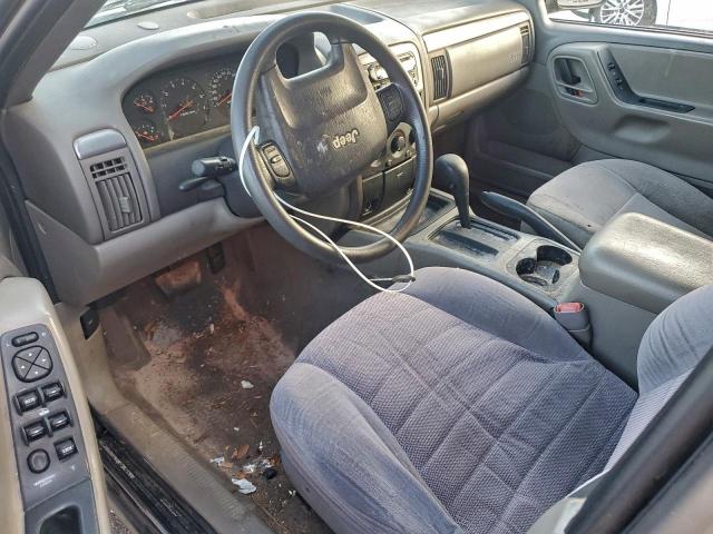 Jeep Grand Cherokee Laredo Image 2