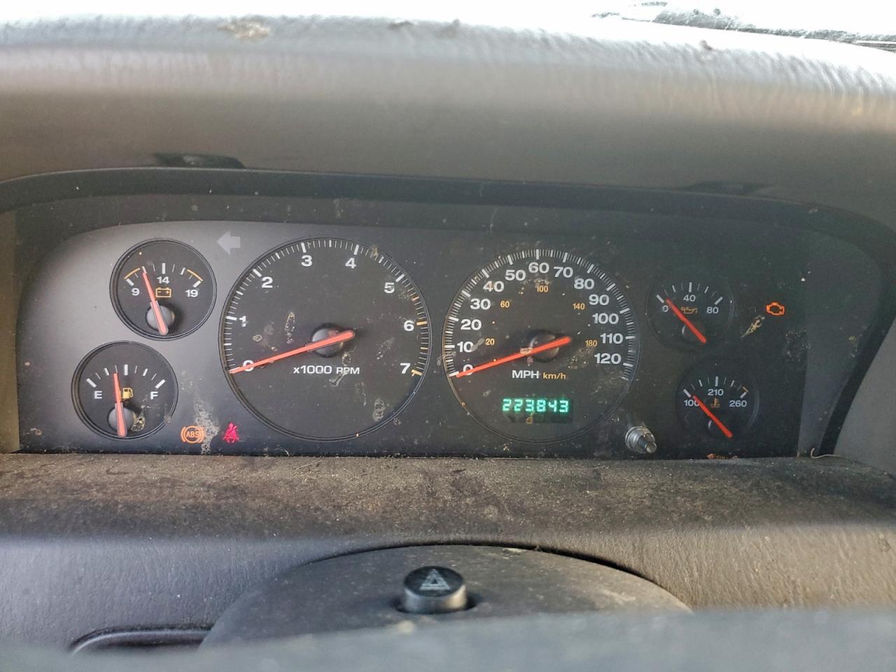 Jeep Grand Cherokee Laredo Image 8