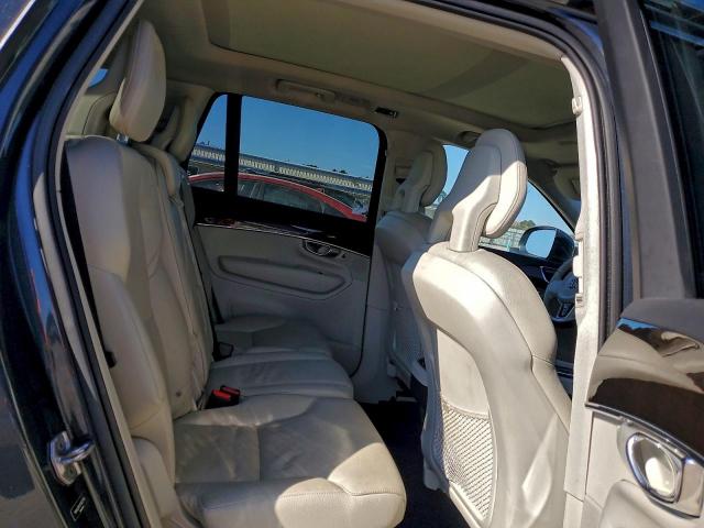 Volvo XC90 T6 Image 8