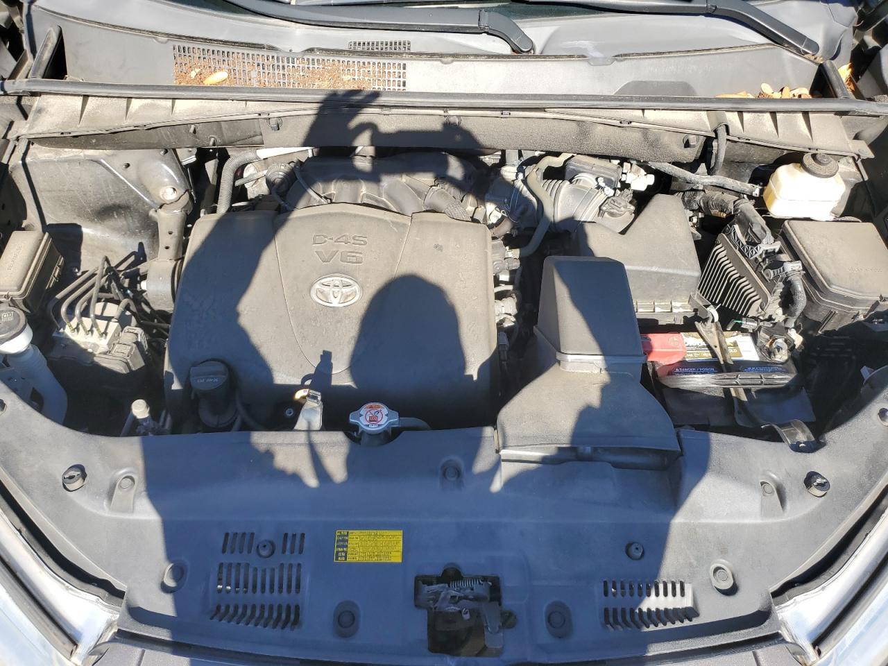 Toyota Highlander Se Image 8