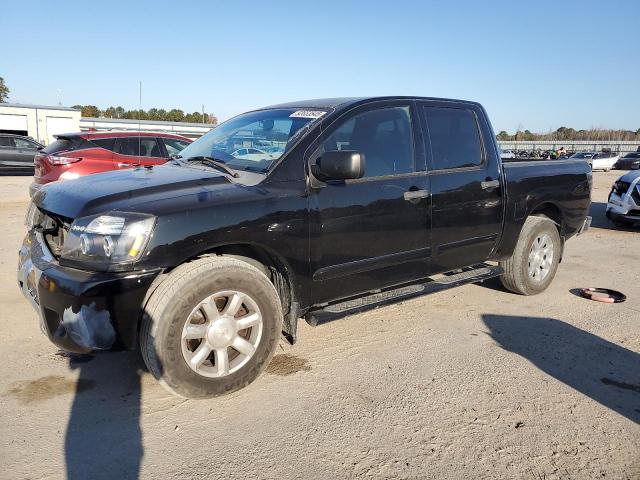  Salvage Nissan Titan