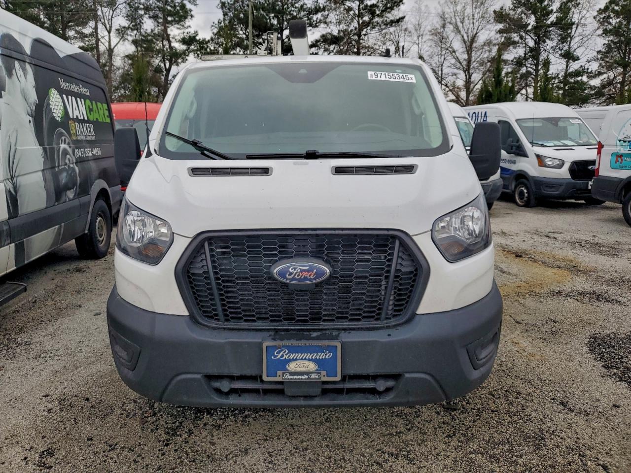 Ford Transit T-150 Image 5