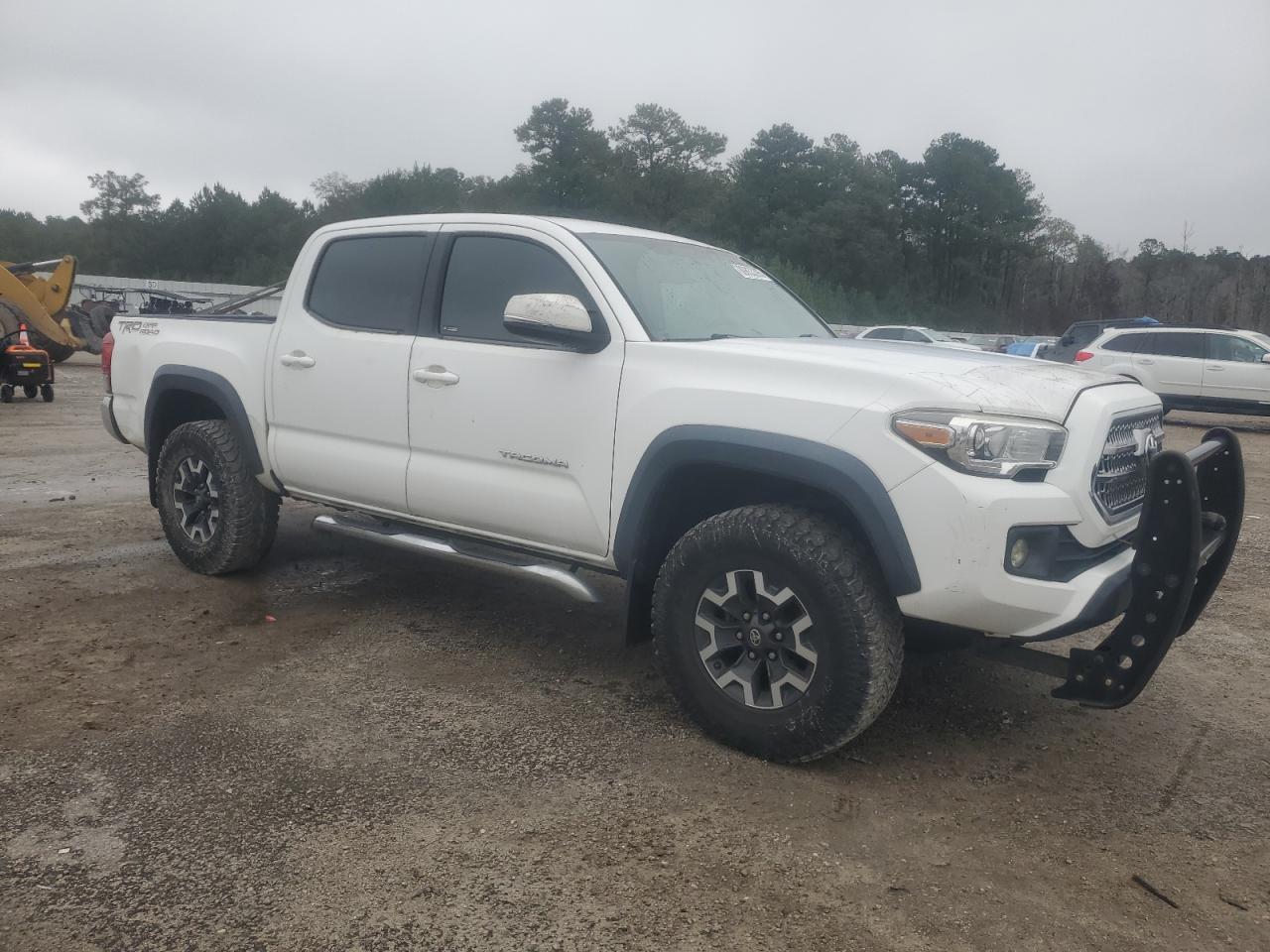 Toyota Tacoma Double Cab Image 4
