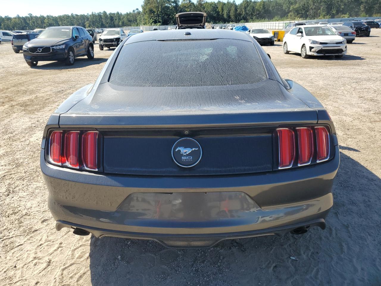 Ford Mustang Image 4
