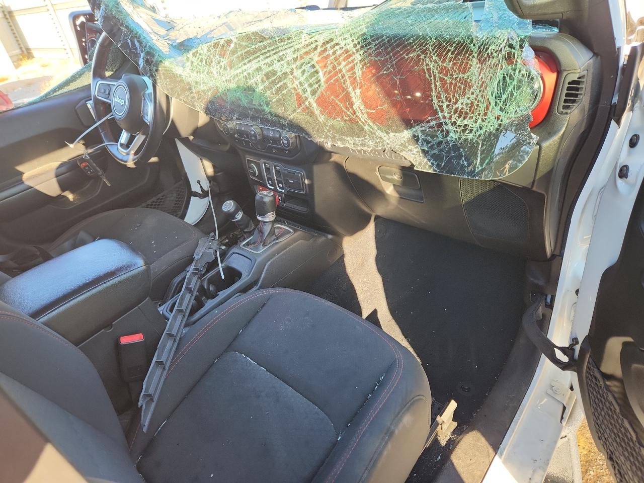 Jeep Wrangler Rubicon Image 9