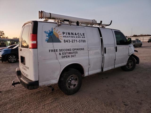 Chevrolet Express Image 2