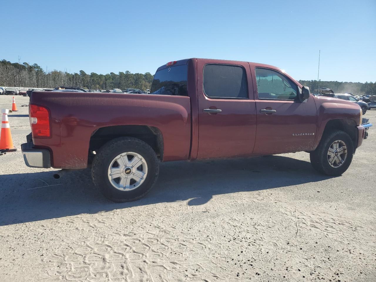 Chevrolet Silverado K1500 Image 12