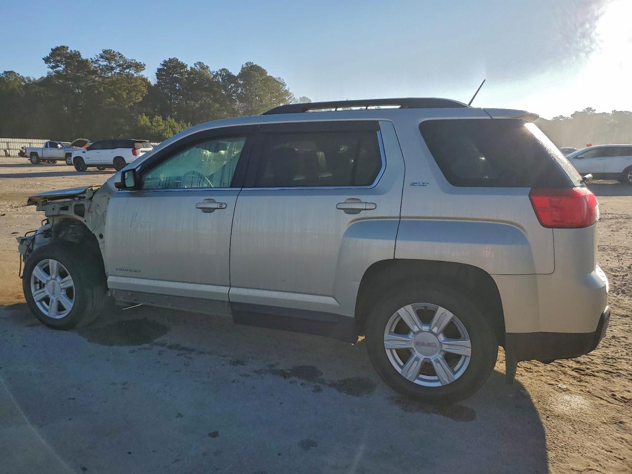 GMC Terrain Slt Image 2