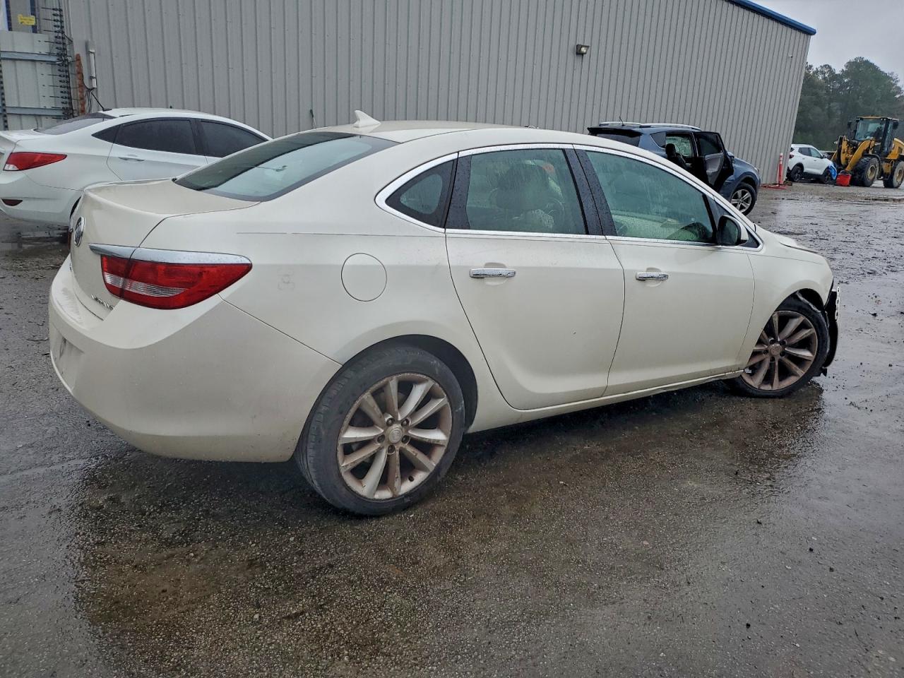 Buick Verano Image 7