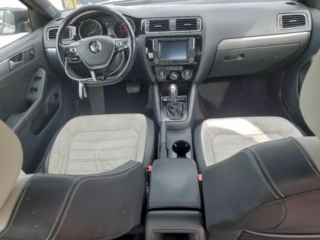 Volkswagen Jetta Sport Image 10