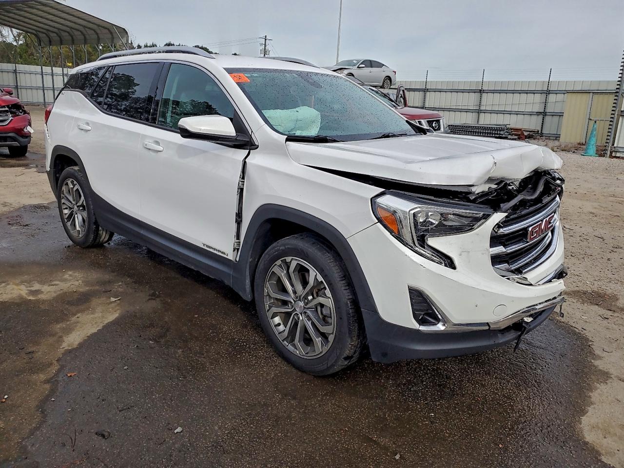 GMC Terrain Slt Image 2