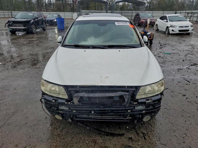 Volvo S60 2.5t Image 3