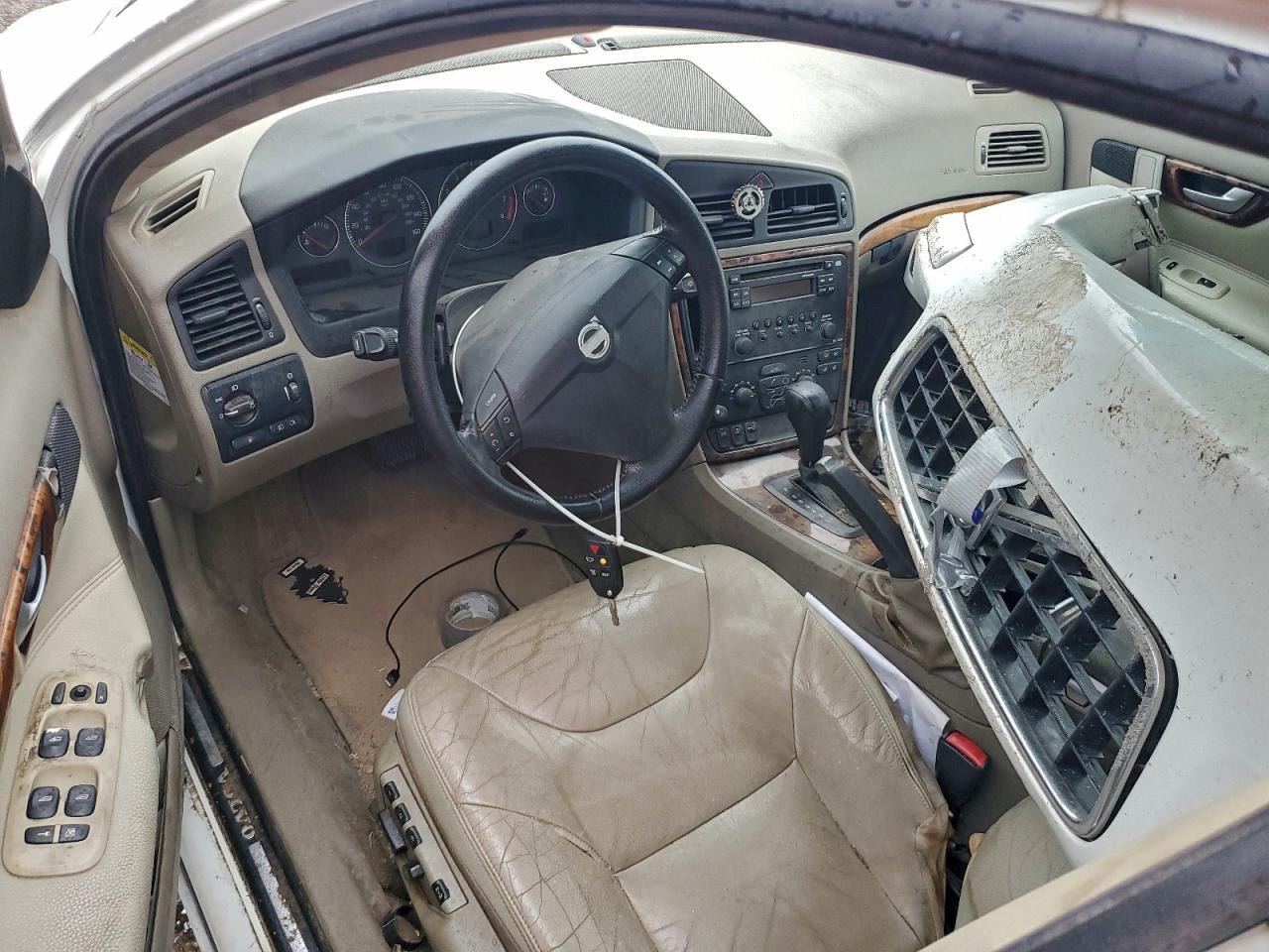 Volvo S60 2.5t Image 6