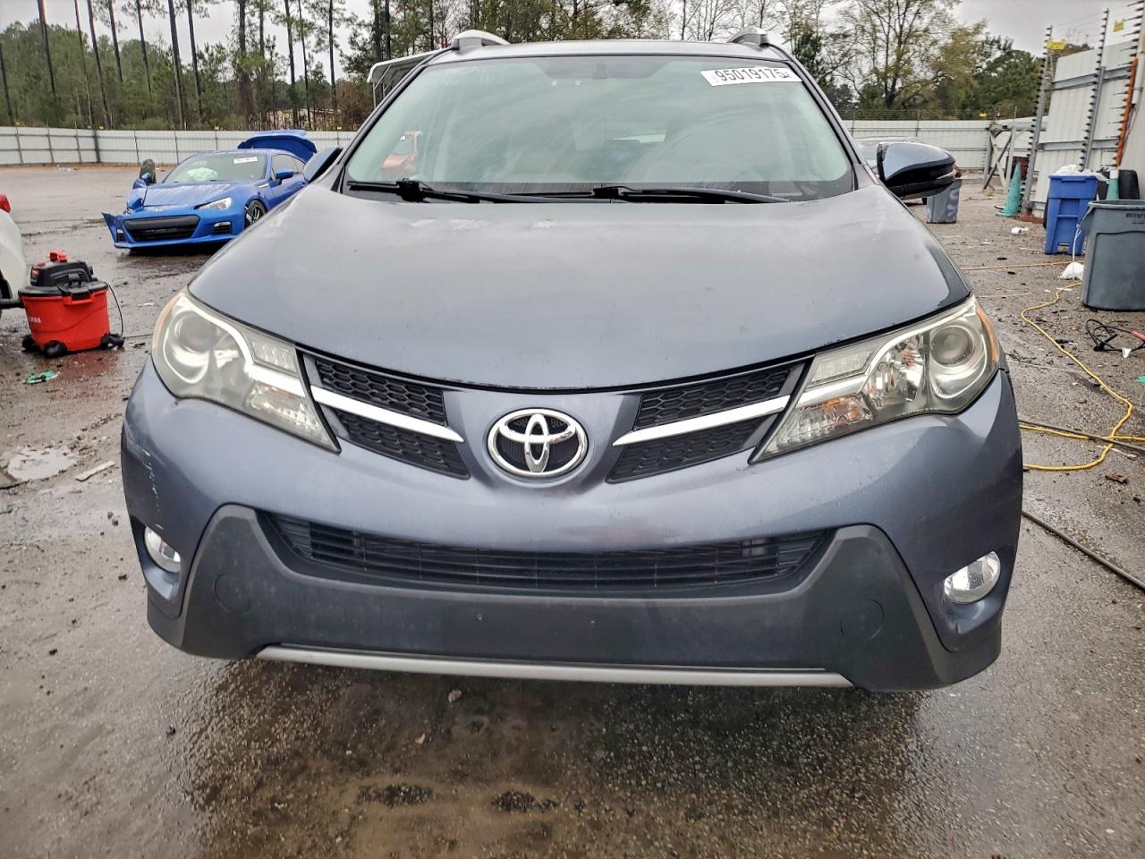 Toyota RAV4 Xle Image 13