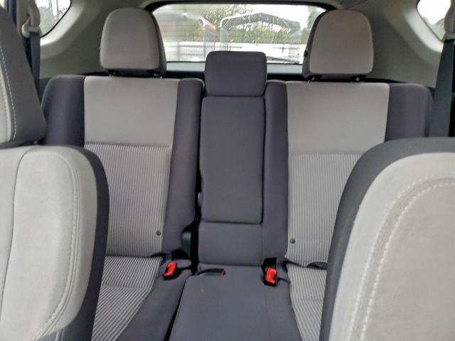 Toyota RAV4 Xle Image 6