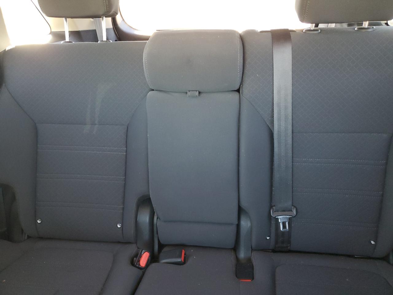 Kia Sorento S Image 2