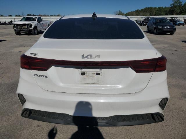 Kia Forte Lx Image 8