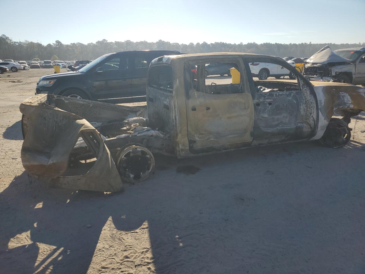 Toyota Tacoma Double Cab Image 4