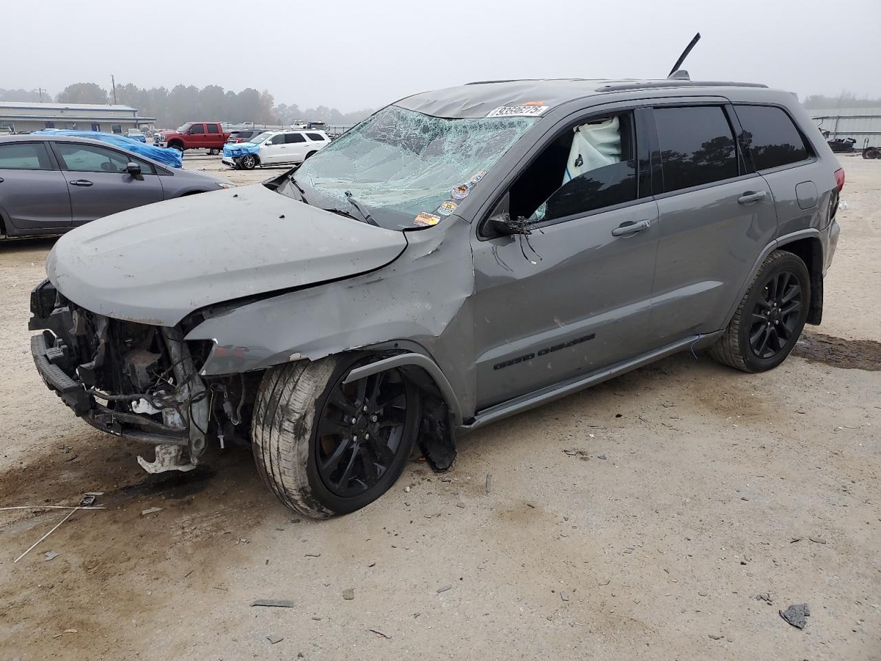 Jeep Grand Cherokee Laredo Image 1