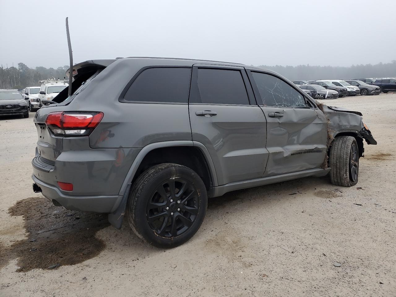 Jeep Grand Cherokee Laredo Image 6