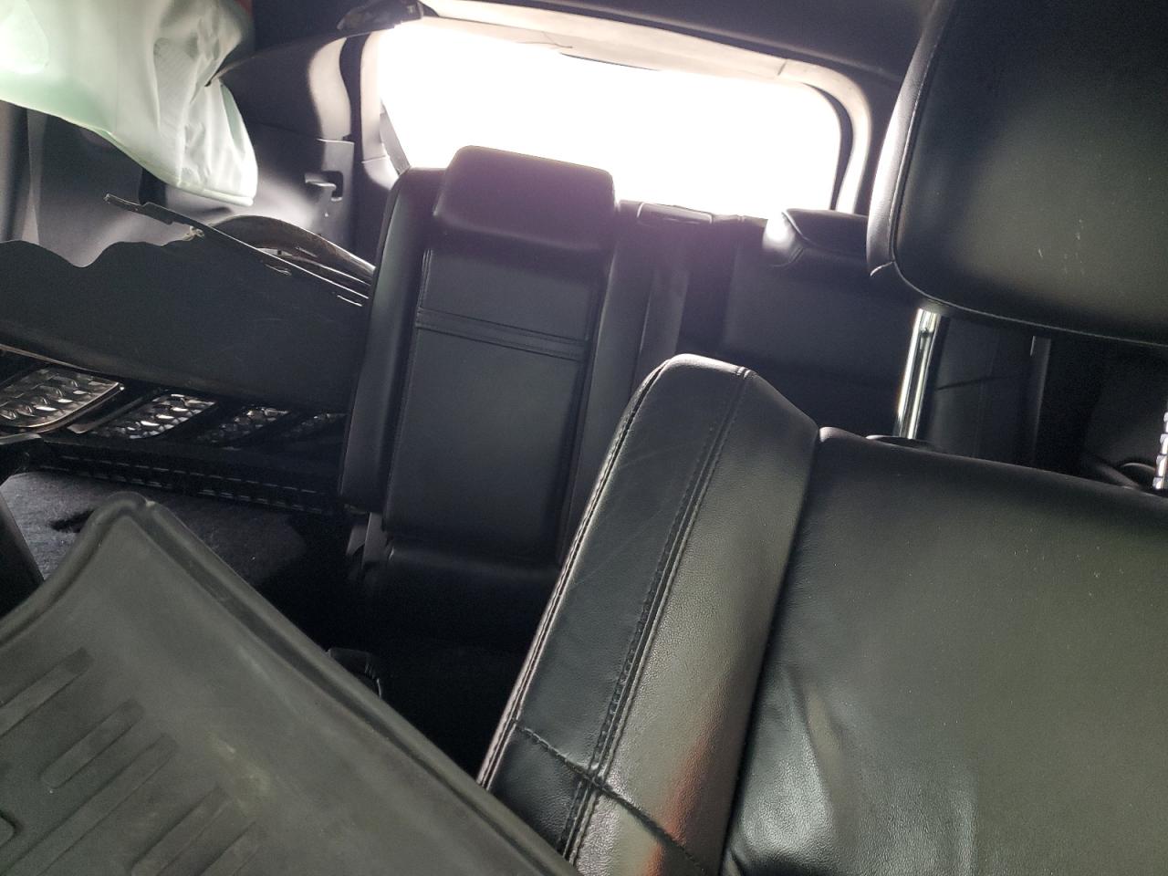 Jeep Grand Cherokee Laredo Image 11