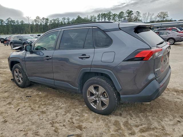 Toyota RAV4 Le Image 4
