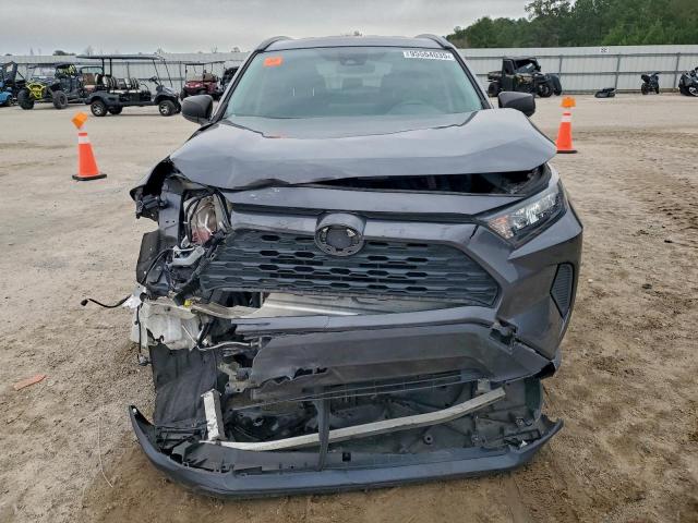 Toyota RAV4 Le Image 5