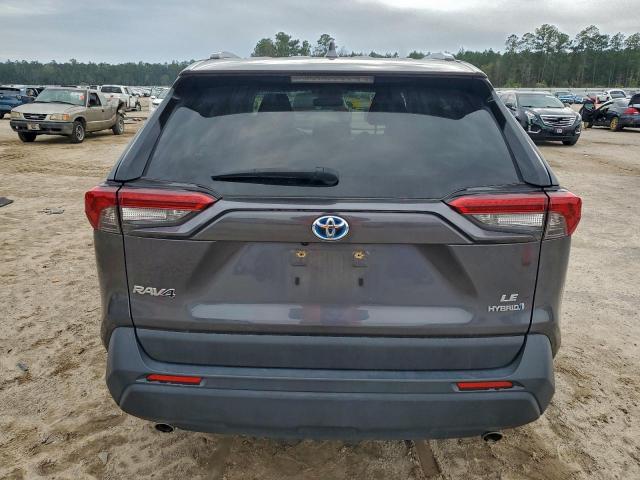 Toyota RAV4 Le Image 6