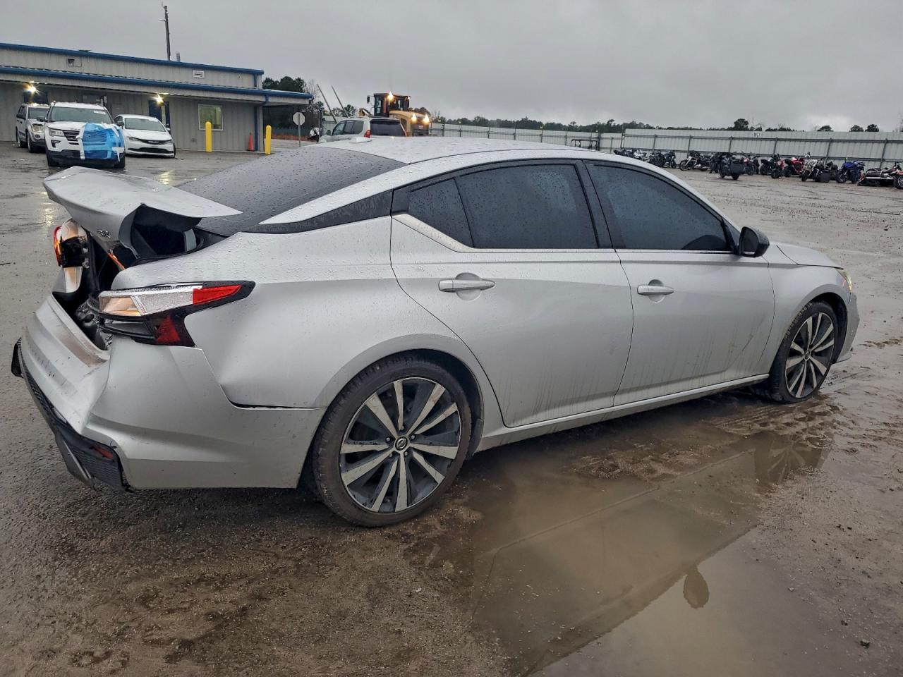 Nissan Altima Sr Image 3