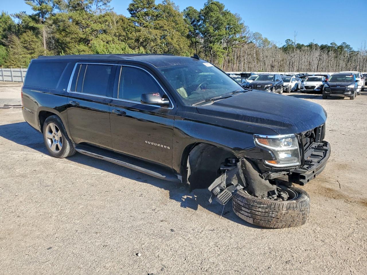 Chevrolet Suburban C1500 Lt Image 7
