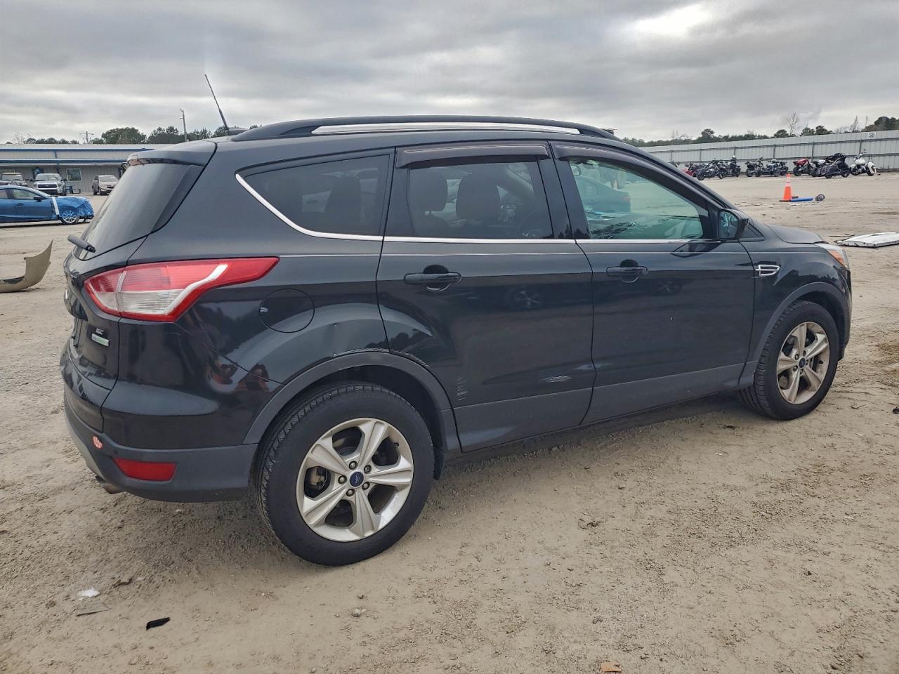 Ford Escape Se Image 12