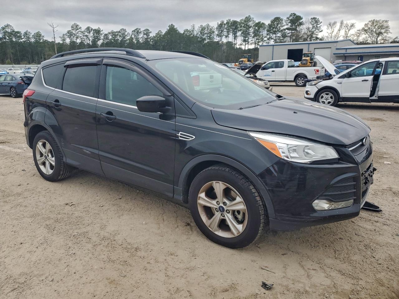 Ford Escape Se Image 3