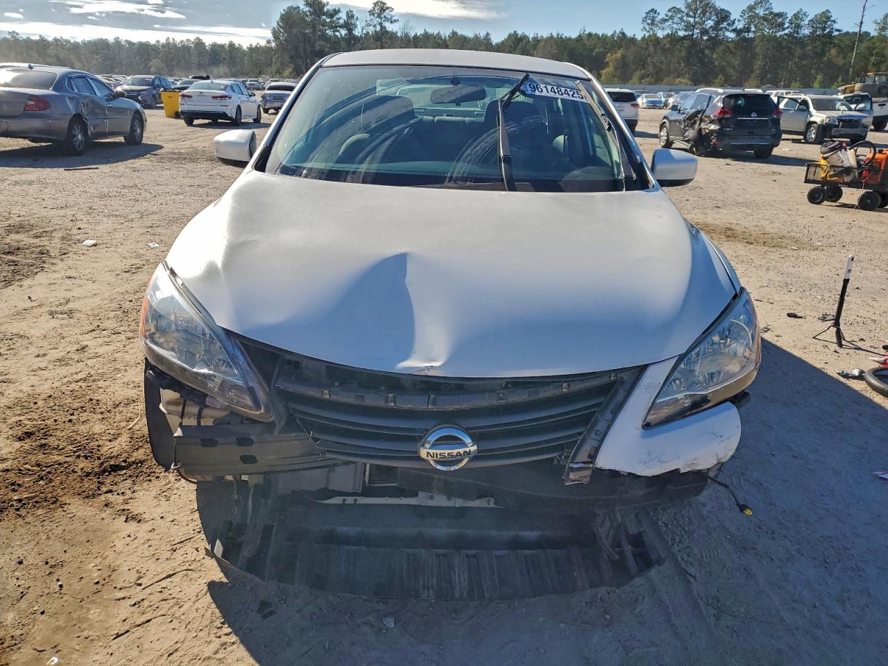 Nissan Sentra S Image 2