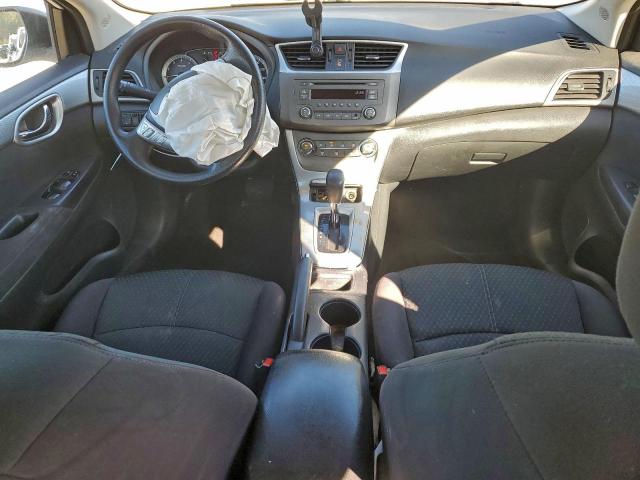 Nissan Sentra S Image 6