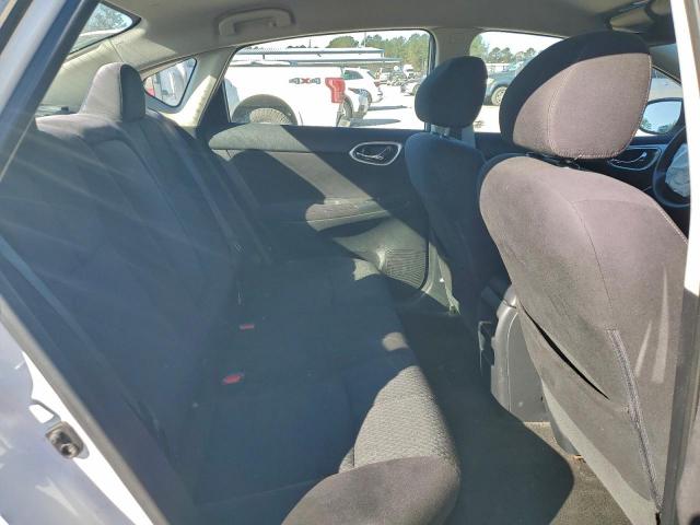 Nissan Sentra S Image 5