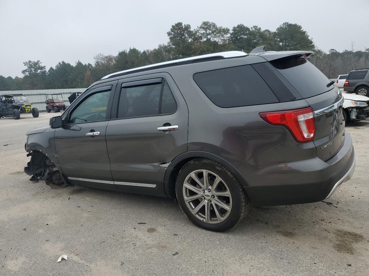 Ford Explorer Limited Image 2