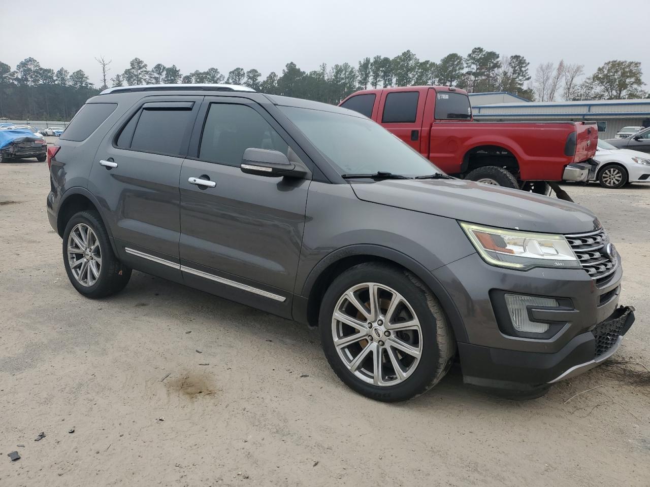 Ford Explorer Limited Image 5