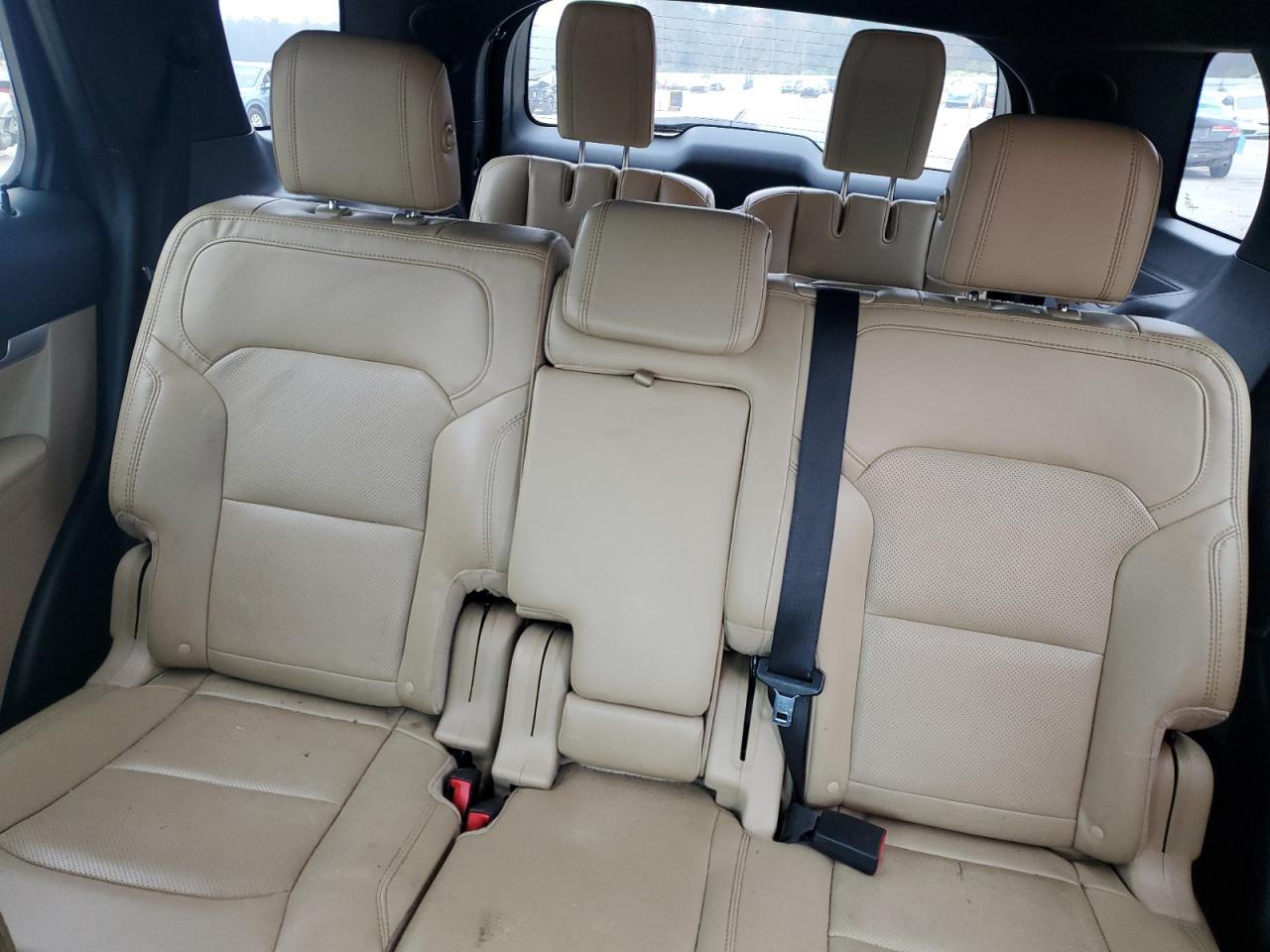 Ford Explorer Limited Image 7