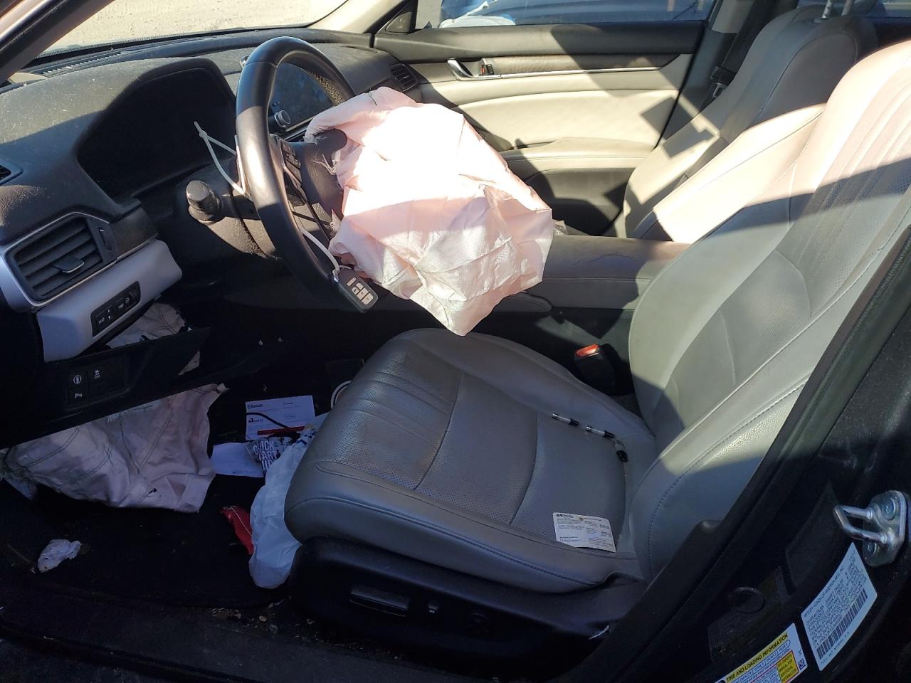 Honda Accord Touring Image 3