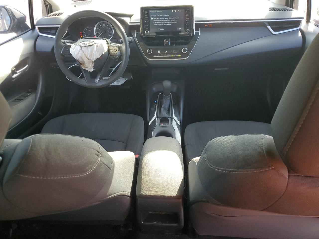 Toyota Corolla Le Image 8