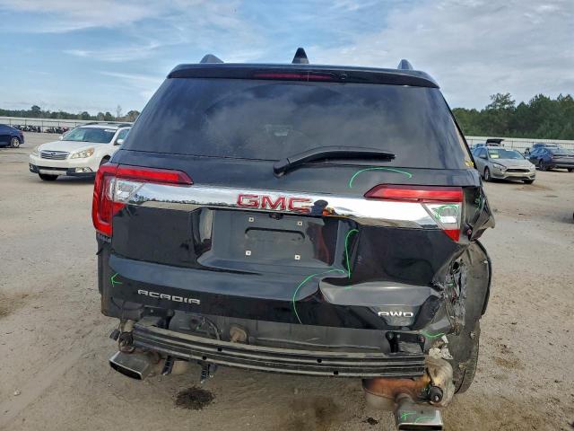 GMC Acadia Denali Image 14